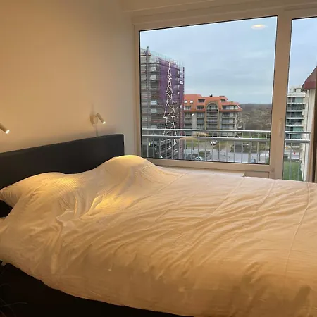 In Nieuwpoort, Cleaning Included Apartment